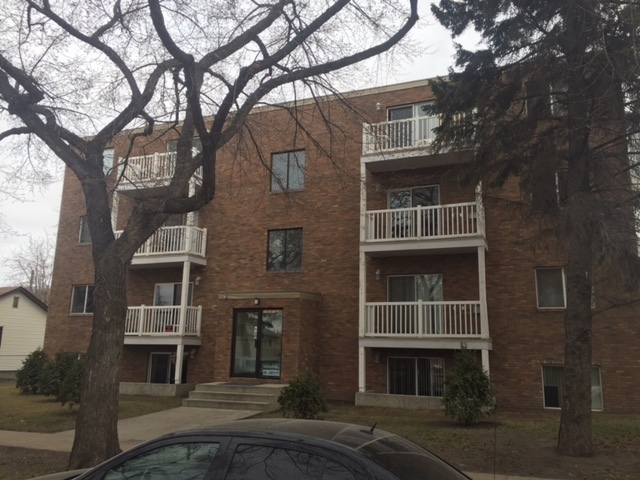 Photo of 3rd Floor suite, 2 bed 1 bath Property Image