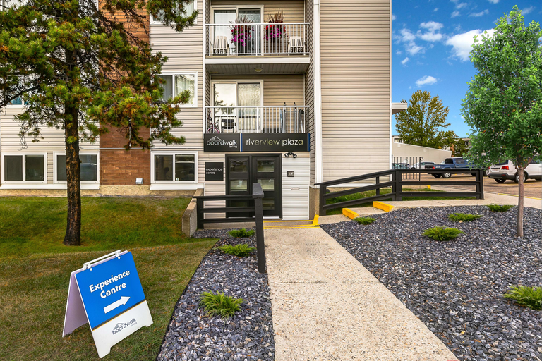 Photo of Riverview Plaza Property Image