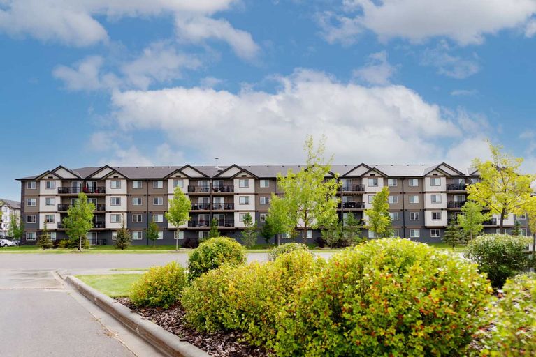 Photo of Water's Edge Property Image