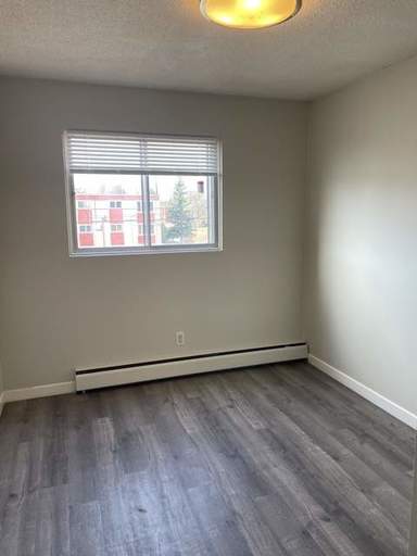 Photo of Hudson Manor Property Image