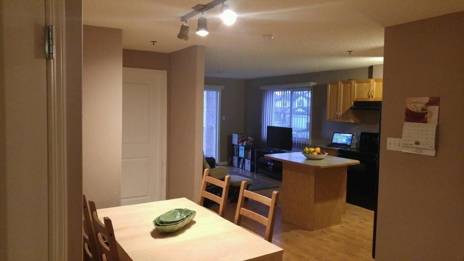 Photo of Spacious 2 bed 2 bath condo*In-Suite Laundry*Balcony*Outdoor Parking Stall Property Image