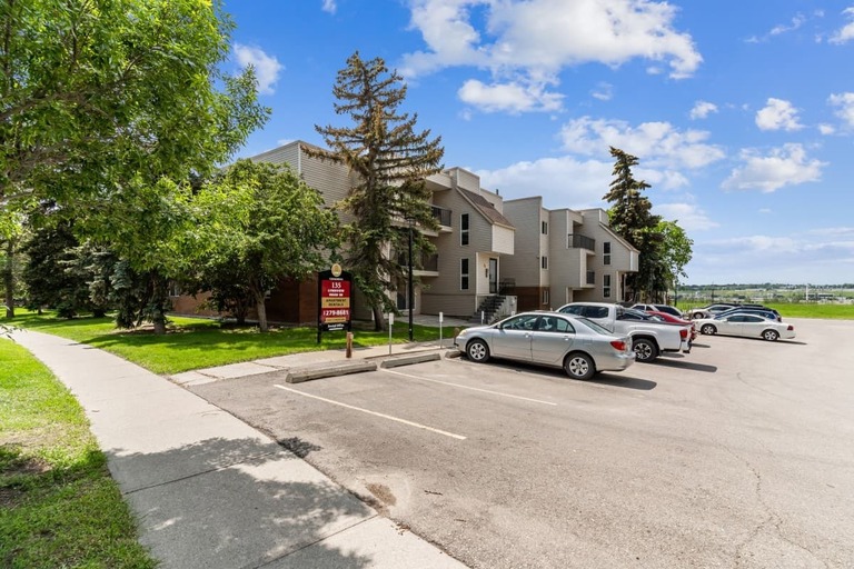 Photo of Cedar Ridge Apartments Property Image