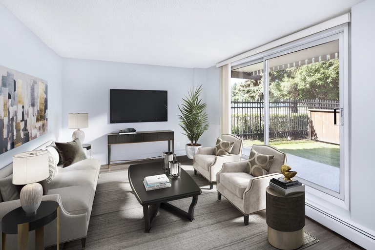 Photo of Lakeview Mews Property Image
