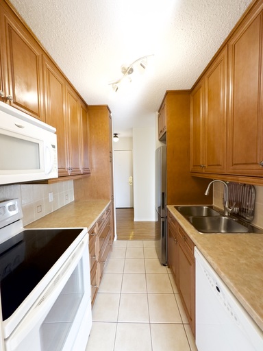 Photo of (PN0045) Downtown Living - Bright 2 Bed, 2 Bath Condo Awaits! Property Image