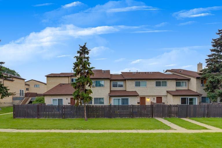 Photo of Huntington Townhomes Property Image