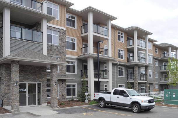 Photo of AD ID: 1083 - (PN1083) Modern Two-Bedroom Condo with Underground Parking Property Image