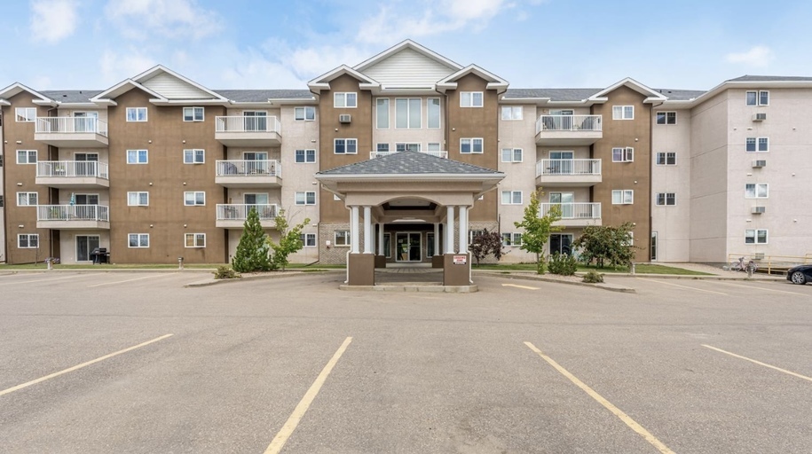 Photo of Apartment for rent at 901 16 Street Property Image
