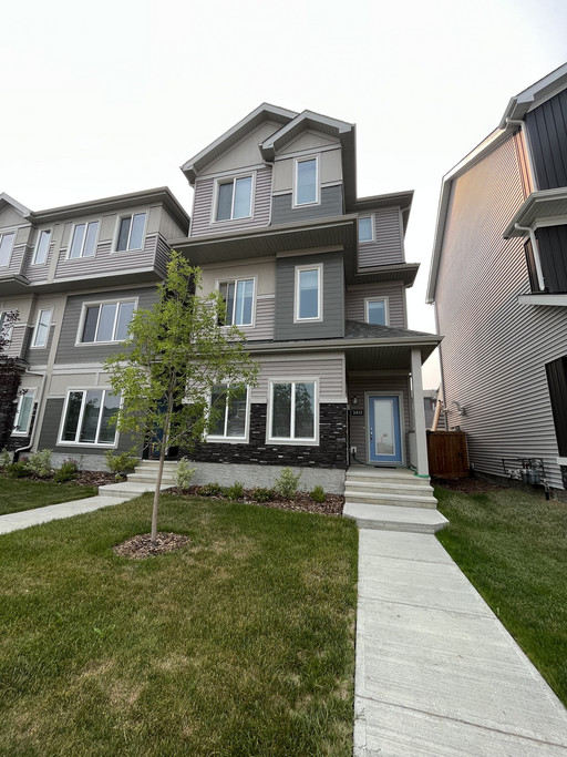 Photo of 3417 119a St Main Property Image