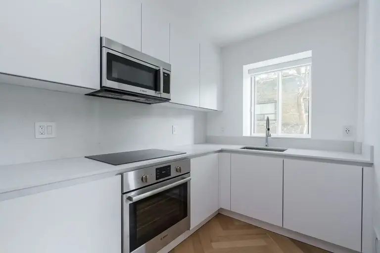 Photo of 110 Wellesley Street East Property Image