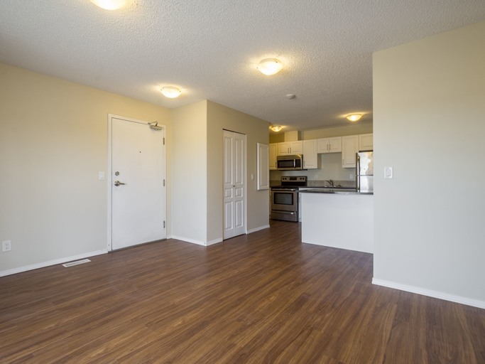 North West Edmonton 2 Bedroom Apartment For Rent 16504 130
