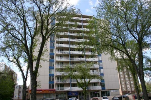 Photo of CENTURIAN TOWER IN THE HEART OF DOWNTOWN - LOWER RENTS AND $500 MOVING ALLOWANCE Property Image