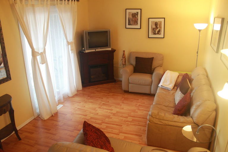 Photo of BEAUTIFUL 3 Bedroom Townhouse for RENT JULY 1ST, 2023 Property Image