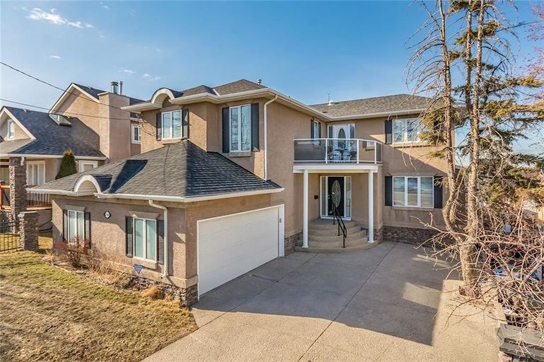 Photo of Beautiful single house on 17Ave. Close to Red Mile Property Image