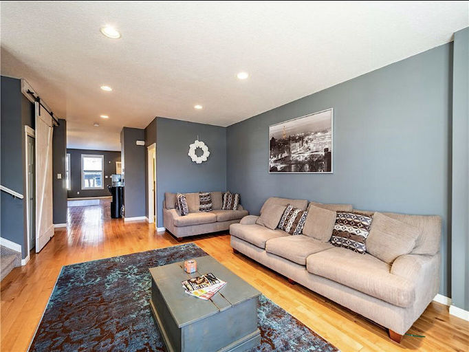 Photo of Large Inner City House with a huge deck. Property Image