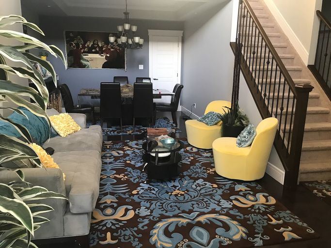 Photo of Massive 2600 sq footage house Property Image