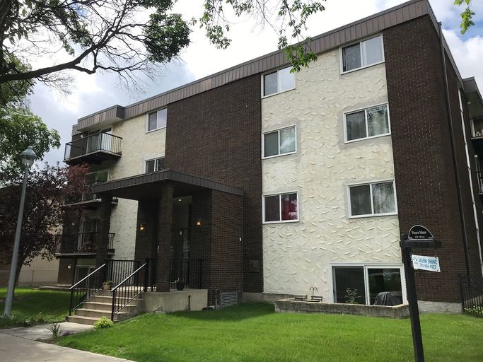 Photo of Lovely One Bedroom Unit Available Property Image
