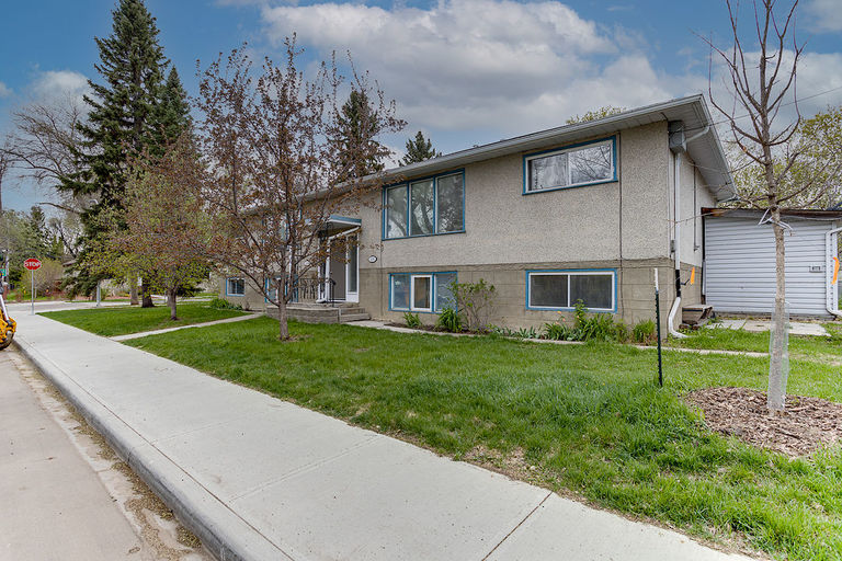 Photo of Renovated, fantastic location Property Image