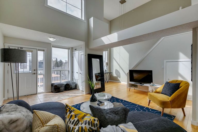 Photo of Sunny loft-style condo on 17th Ave Property Image