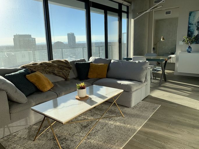 Photo of 2BED 1BATH, FULLY FURNISHED ALL UTILITIES INC. STUNNING MOUNTAIN AND TOWER VIEWS Property Image