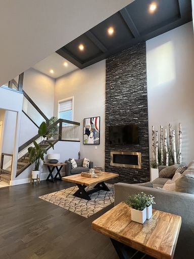 Photo of Fully Furnished Executive Rental within walking distance to all amenities Property Image