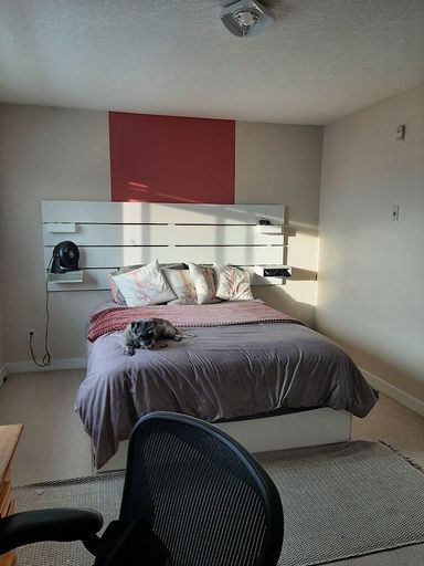 Photo of Beautiful, 2 master bedroom townhouse with underground parking Property Image