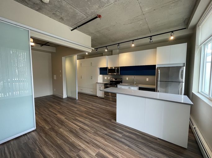 Photo of 1 BEDROOM LOFT LIVING IN DOWNTOWN EDMONTON! Property Image
