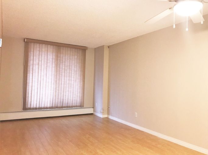 Photo of Executive 1 bedroom Condo Eau Claire – Best Location in Calgary YYC Property Image