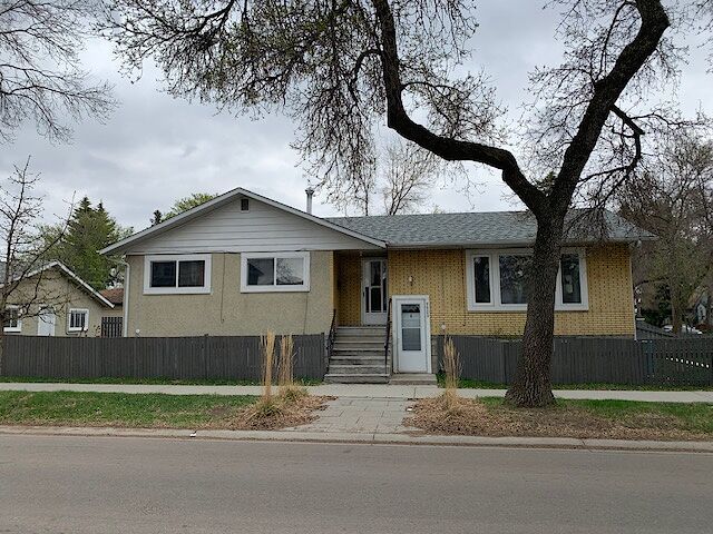 Photo of Three Bedroom Main Floor Property Image