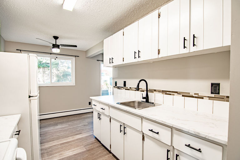 Photo of Newly Renovated 1 Bed 1 Bath Garden Level Suite Property Image