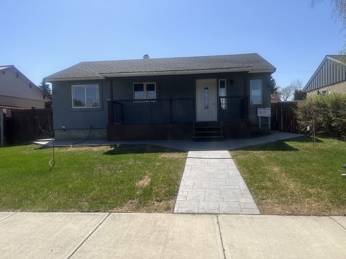 Photo of Beautiful location ,1 bedroom basement suite Property Image