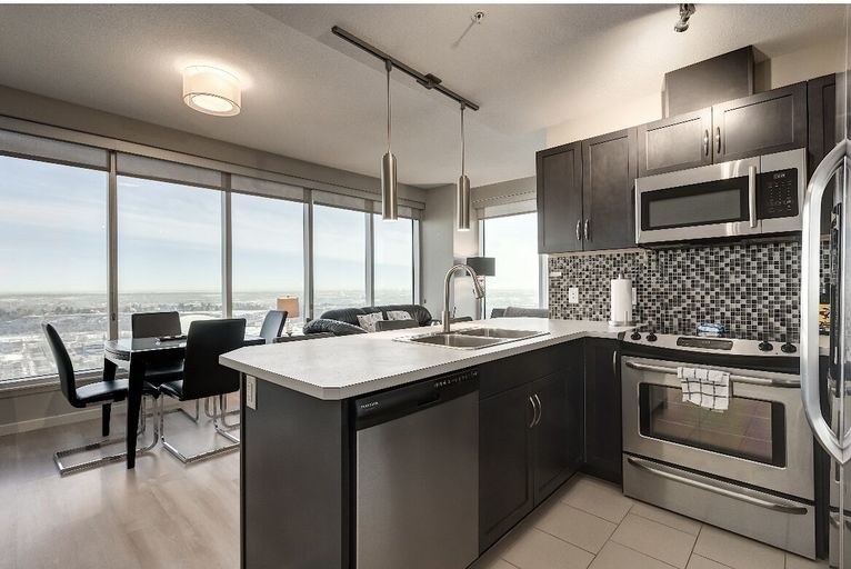 Photo of 24th floor furnished condo with amazing views in heart of downtown Property Image