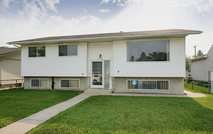 Photo of RENTED - ENTIRE HOUSE including basement suite Property Image
