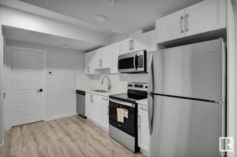 Photo of A ONE BEDROOM SUITE Property Image