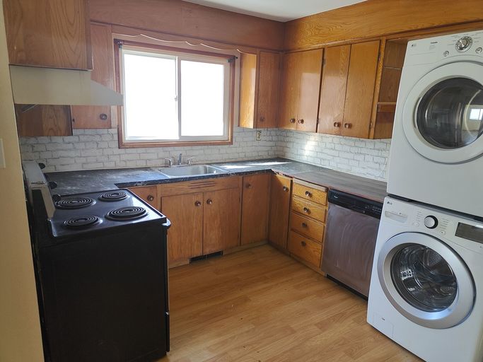 Photo of Smart Innercity NW Main Flr 2-Bedroom Bungalow Property Image