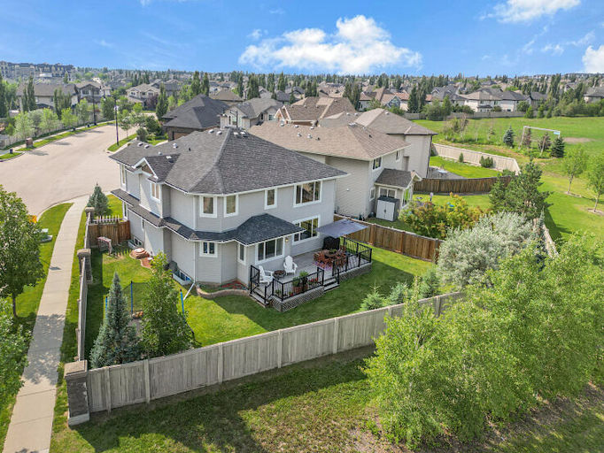 Photo of Single Family Home, next to Nellie Carlson School. Finished Basement . Air Con. Property Image
