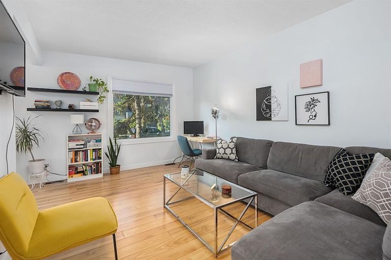 Photo of Cozy 2 Bedroom Unit in Marda Loop Property Image