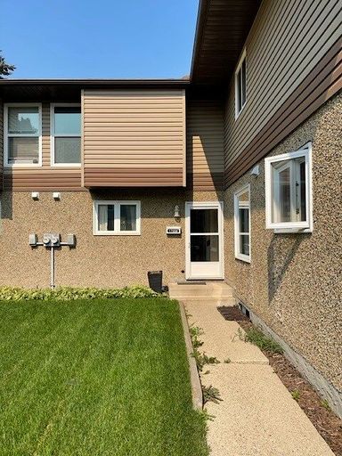 Photo of 3 bedroom townhouse located in Baturyn Property Image