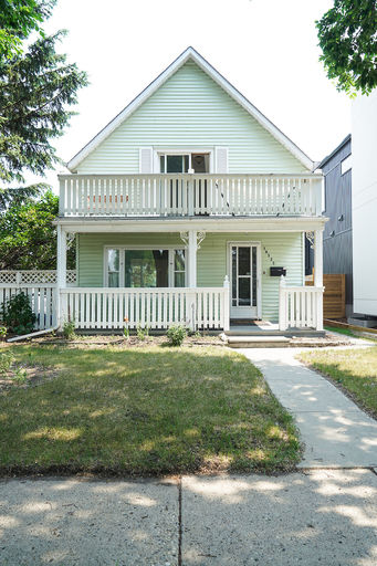 Photo of FULLY FURNISHED CHARACTER HOME CLOSE TO DOWNTOWN - ALL UTILITIES INCL.; MONTHLY Property Image