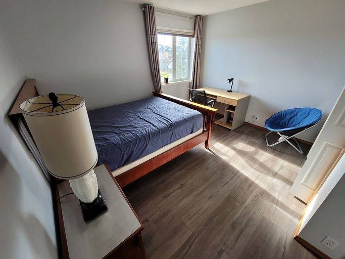 Photo of Two Furnished Rooms, All Utilities Included, Large Windows For Plenty Of Light Property Image