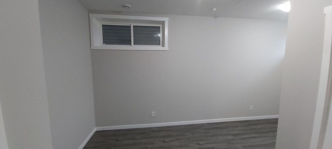 Photo of 2 Bedroom Walkout Basement Property Image