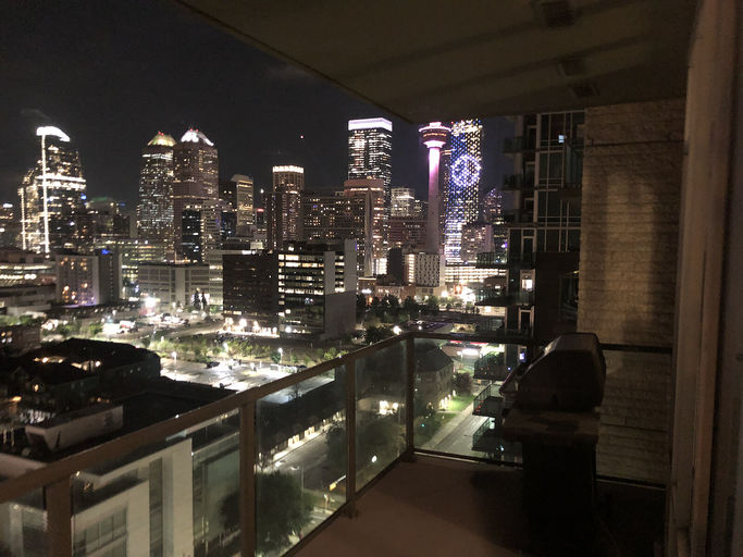 Photo of Room to rent in a 2 bedroom condo Property Image