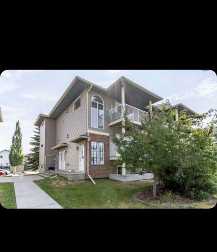 Photo of private and bright 2 bedroom condo 2 parking spots! Property Image