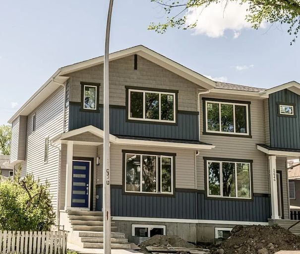Photo of New 3 Bedroom 2.5 bath 2 story home with Double garage Property Image