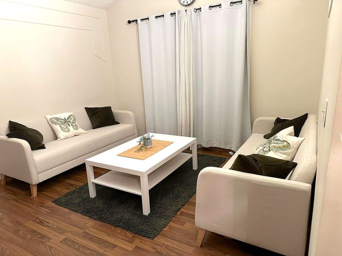 Photo of House 4 beds 2 baths, garage, walk to bus, C-train, park, community, school Property Image