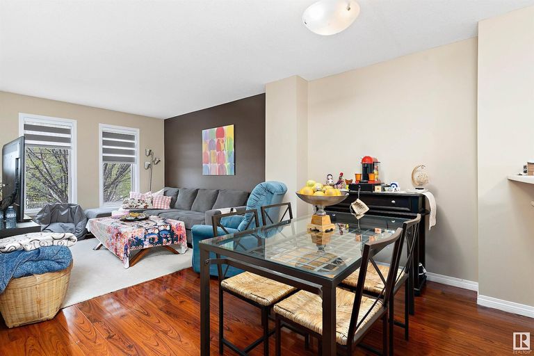 Photo of Terwillegar 3 bedroom + 2.5 bathroom with 2 Car attached garage Property Image
