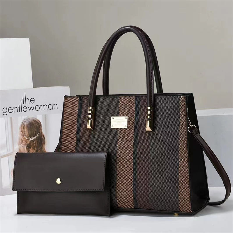 Elegant Women's Luxury Shoulder Handbag, Trendy PU Casual Tote with Zipper and Hollow-Out Design