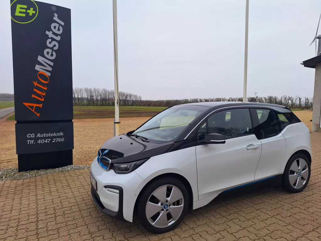BMW I3
