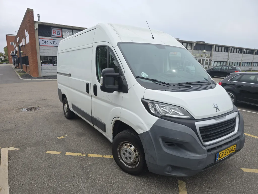 Peugeot Boxer Van