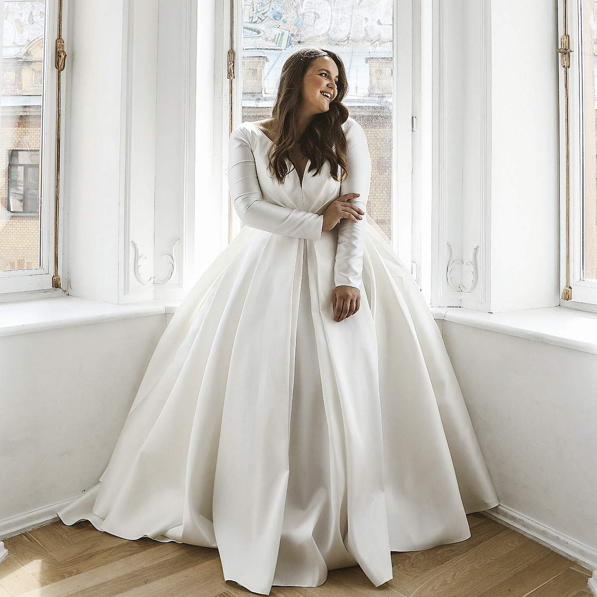 Olivia long sleeves big size weddingdress Copenhagen