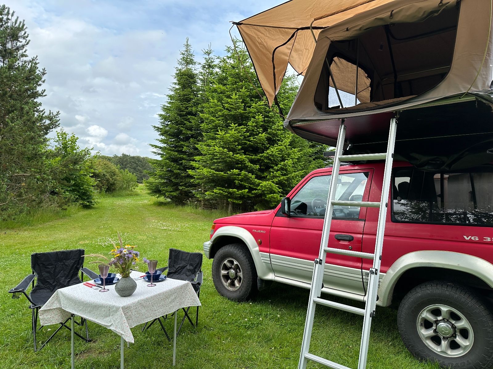 Nilass Mitsubishi Campervan